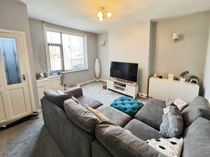 Lounge- click for photo gallery